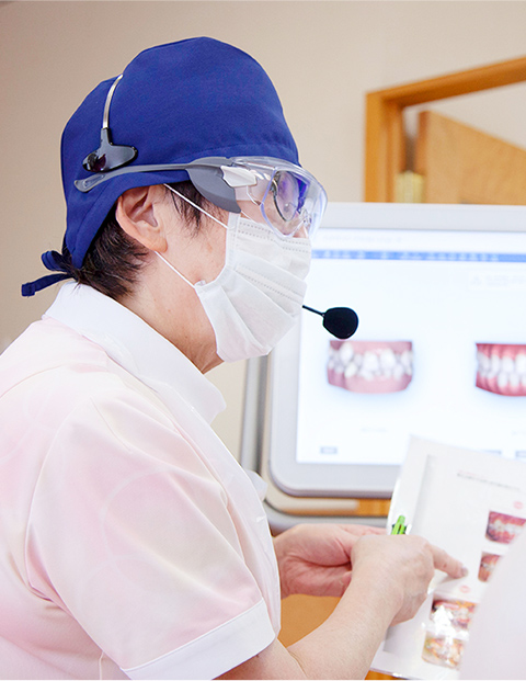 2人の女性ドクターが担当します